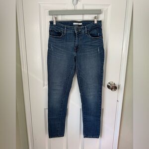 Women’s Levi’s Skinny 711 Jeans